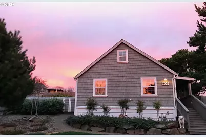 806 NE Mast Ave, Lincoln City, OR 97367 - Photo 1