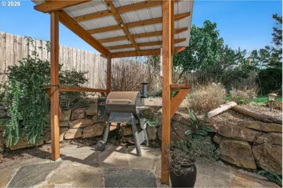 806 NE Mast Ave, Lincoln City, OR 97367 - Photo 28