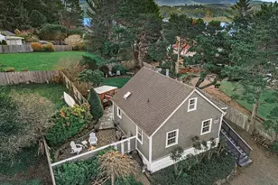 806 NE Mast Ave, Lincoln City, OR 97367 - Photo 1