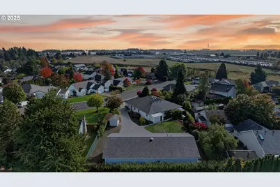 1085 Deer Run Ln, Woodburn, OR 97071 - Photo 36