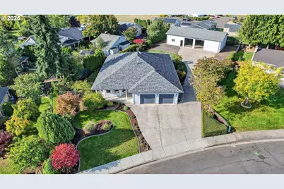 1085 Deer Run Ln, Woodburn, OR 97071 - Photo 2