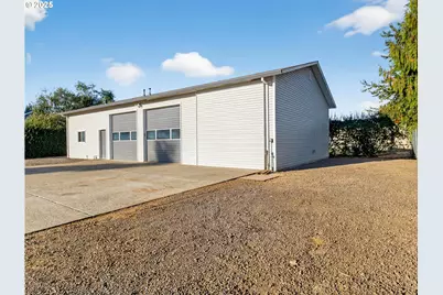 1085 Deer Run Ln, Woodburn, OR 97071 - Photo 38