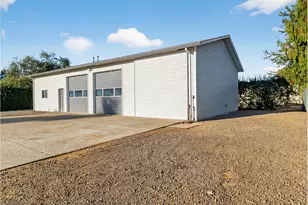 1085 Deer Run Ln, Woodburn, OR 97071 - Photo 38