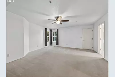 1085 Deer Run Ln, Woodburn, OR 97071 - Photo 18