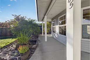 1085 Deer Run Ln, Woodburn, OR 97071 - Photo 4