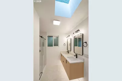 12350 SW 64th Ave, Portland, OR 97219 - Photo 8