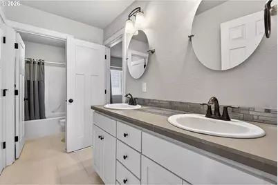 2032 Silverstone Dr, Forest Grove, OR 97116 - Photo 36