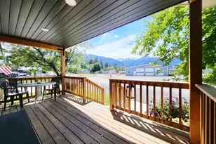 204 N Russell St, Joseph, OR 97846 - Photo 2
