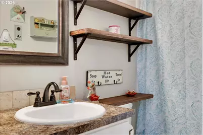 419 Sunset Ct, Amity, OR 97101 - Photo 40