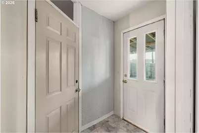 915 E Marquam St, Mount Angel, OR 97362 - Photo 16
