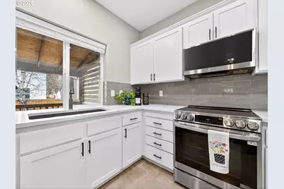 19446 Prairie View Ter, Oregon City, OR 97045 - Photo 16