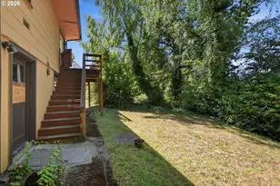 510 E 4th St, Coquille, OR 97423 - Photo 6
