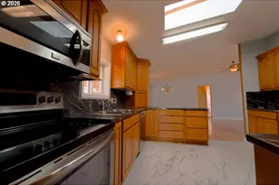 205 Boone Rd, Salem, OR 97306 - Photo 14