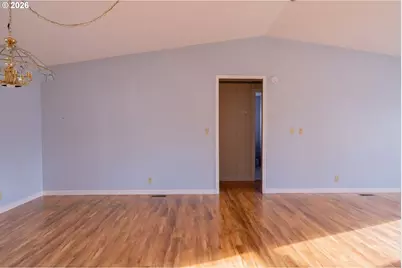 205 Boone Rd, Salem, OR 97306 - Photo 8