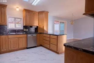 205 Boone Rd, Salem, OR 97306 - Photo 4