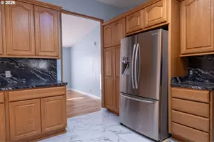 205 Boone Rd, Salem, OR 97306 - Photo 8