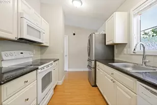 10090 SW Beaverton Hillsdale Hwy, Beaverton, OR 97005 - Photo 6