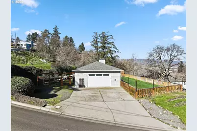 1513 Jefferson St, The Dalles, OR 97058 - Photo 1