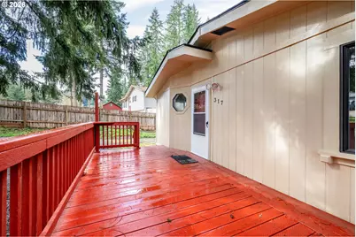317 Rollingwood Dr, Kelso, WA 98626 - Photo 4