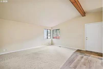 317 Rollingwood Dr, Kelso, WA 98626 - Photo 8