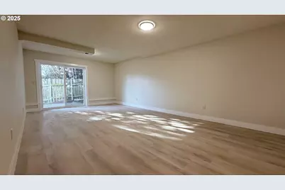 65 SW Pleasant View Ave, Gresham, OR 97030 - Photo 12