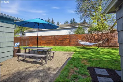 622 SE 111th Ave, Portland, OR 97216 - Photo 28