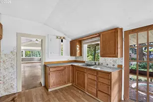 14909 SE Lee Ave, Milwaukie, OR 97267 - Photo 16