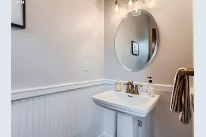 8534 NW Timber Ridge Ct, Portland, OR 97229 - Photo 14