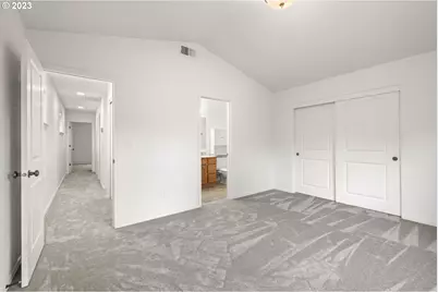 5218 SE Tenino Ct, Portland, OR 97206 - Photo 26