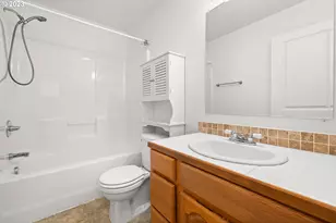 5218 SE Tenino Ct, Portland, OR 97206 - Photo 22