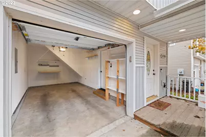 5218 SE Tenino Ct, Portland, OR 97206 - Photo 32