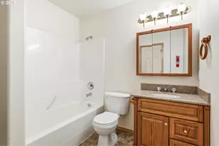 994 E Hurlburt Ave, Hermiston, OR 97838 - Photo 24