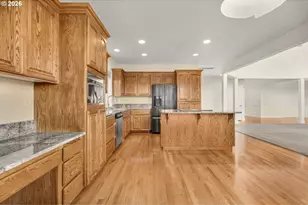 21223 NE Shore Dr, Fairview, OR 97024 - Photo 10