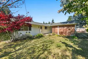 1515 N Elliott St, Coquille, OR 97423 - Photo 2