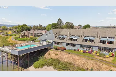 170 N Hayden Bay Dr, Portland, OR 97217 - Photo 1