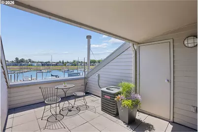 170 N Hayden Bay Dr, Portland, OR 97217 - Photo 12