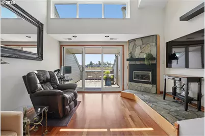 170 N Hayden Bay Dr, Portland, OR 97217 - Photo 8