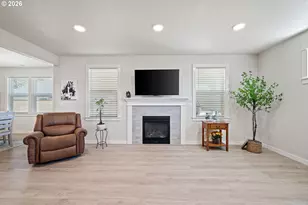 5094 Cedar View Dr, Springfield, OR 97478 - Photo 12
