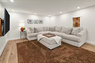 4005 NE Hassalo St, Portland, OR 97232 - Photo 10