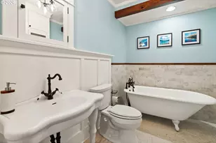 4005 NE Hassalo St, Portland, OR 97232 - Photo 18