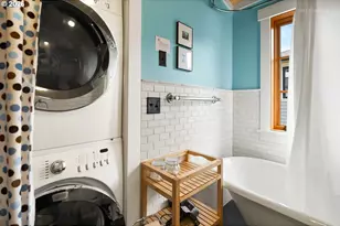 4005 NE Hassalo St, Portland, OR 97232 - Photo 42