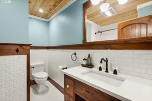 4005 NE Hassalo St, Portland, OR 97232 - Photo 14