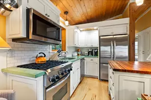 4005 NE Hassalo St, Portland, OR 97232 - Photo 34