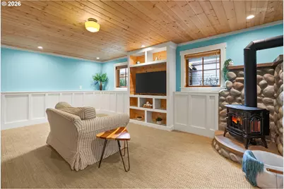 4005 NE Hassalo St, Portland, OR 97232 - Photo 48