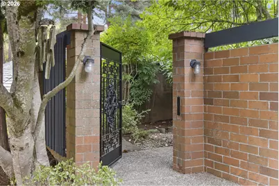 6260 SW Arranmore Pl, Portland, OR 97223 - Photo 2