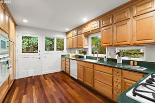 6260 SW Arranmore Pl, Portland, OR 97223 - Photo 12
