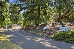 3606 NE Maywood Pl, Maywood Park, OR 97220 - Photo 40