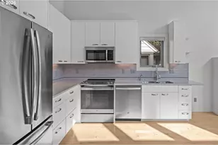 6925 SE Morrison Ave, Portland, OR 97215 - Photo 6