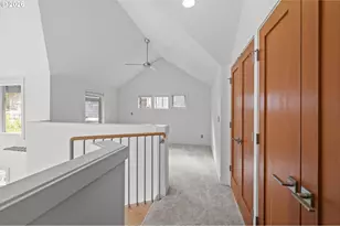 6925 SE Morrison Ave, Portland, OR 97215 - Photo 10