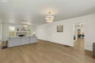 9131 N Lombard St, Portland, OR 97203 - Photo 2